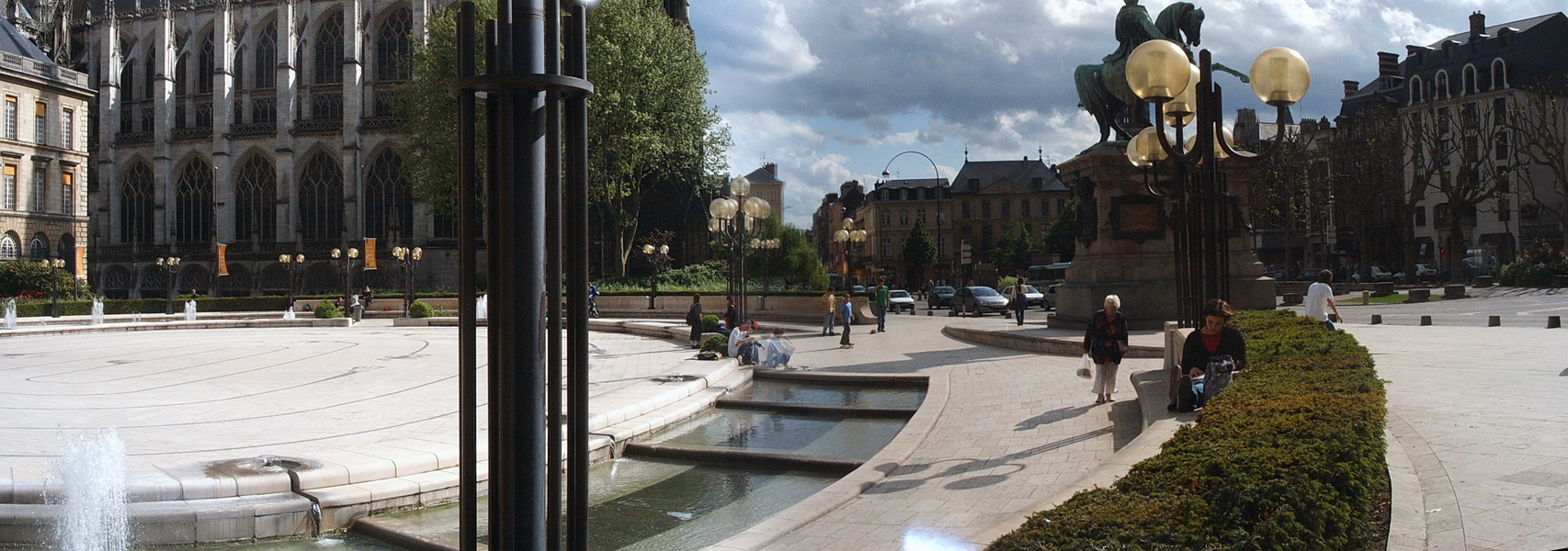 Hôtel de ville Plaza Rouen Skate Spot 5/5