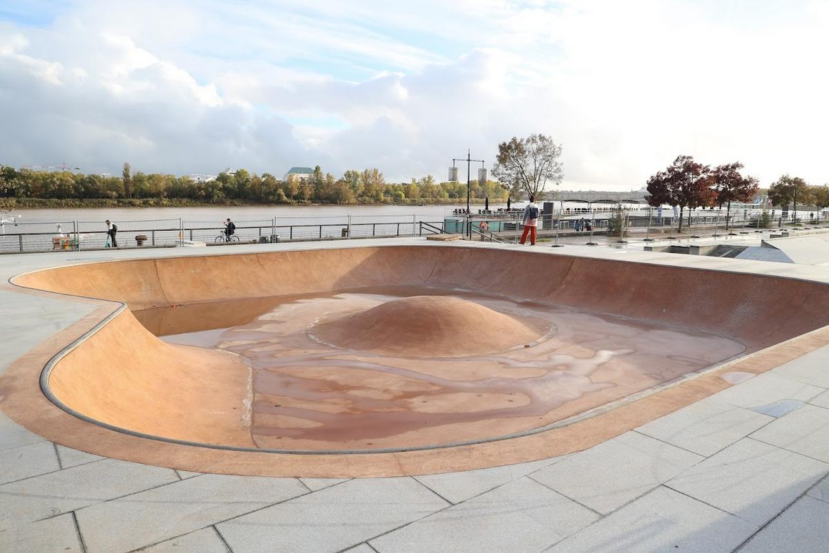 Chartrons Spot Street Bordeaux Skate Spot 4/5
