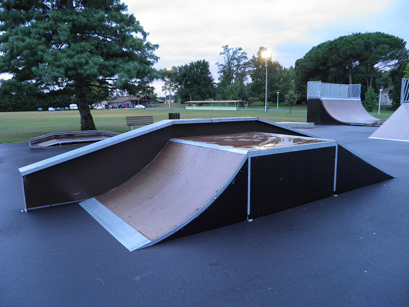 Parc Lecoq Skatepark Biganos Skate Spot 3/5