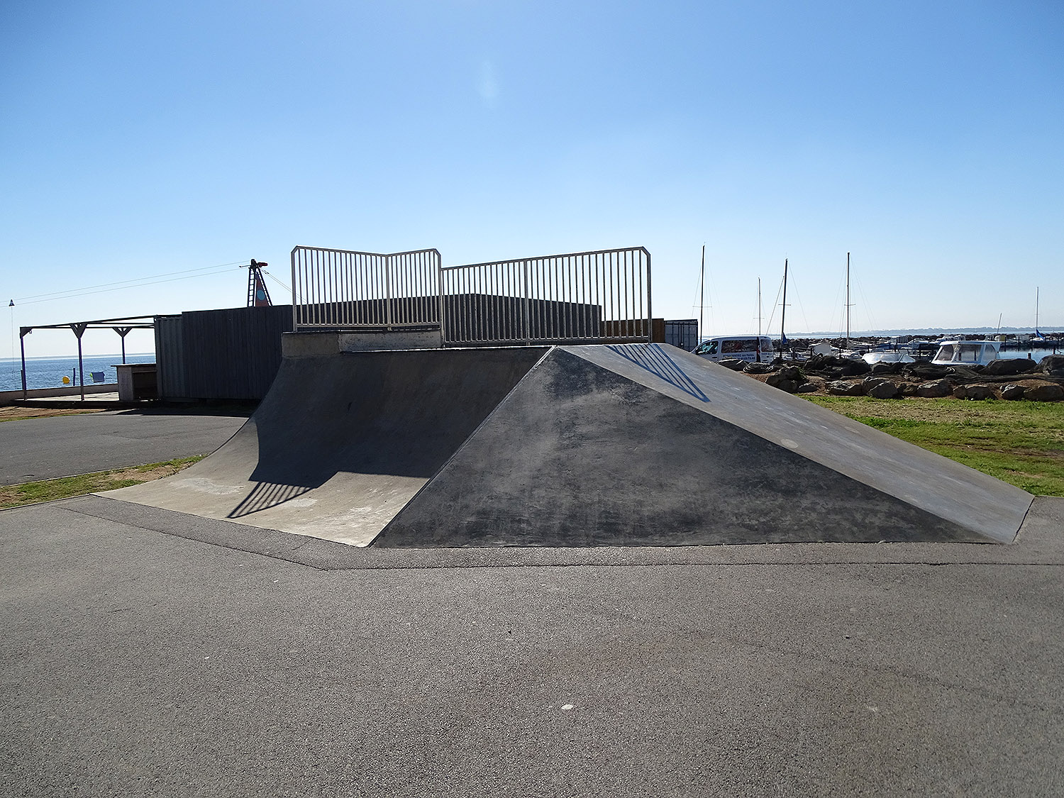 Tabarka Skatepark Marseillan Skate Spot 2/5
