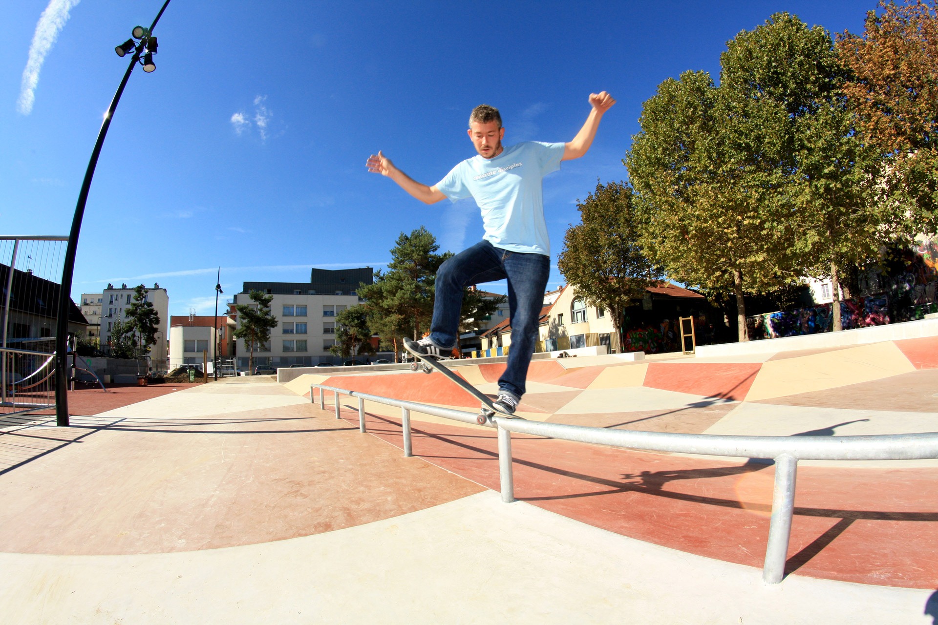 Square Diderot Skatepark Saint Denis Skate Spot 3/5