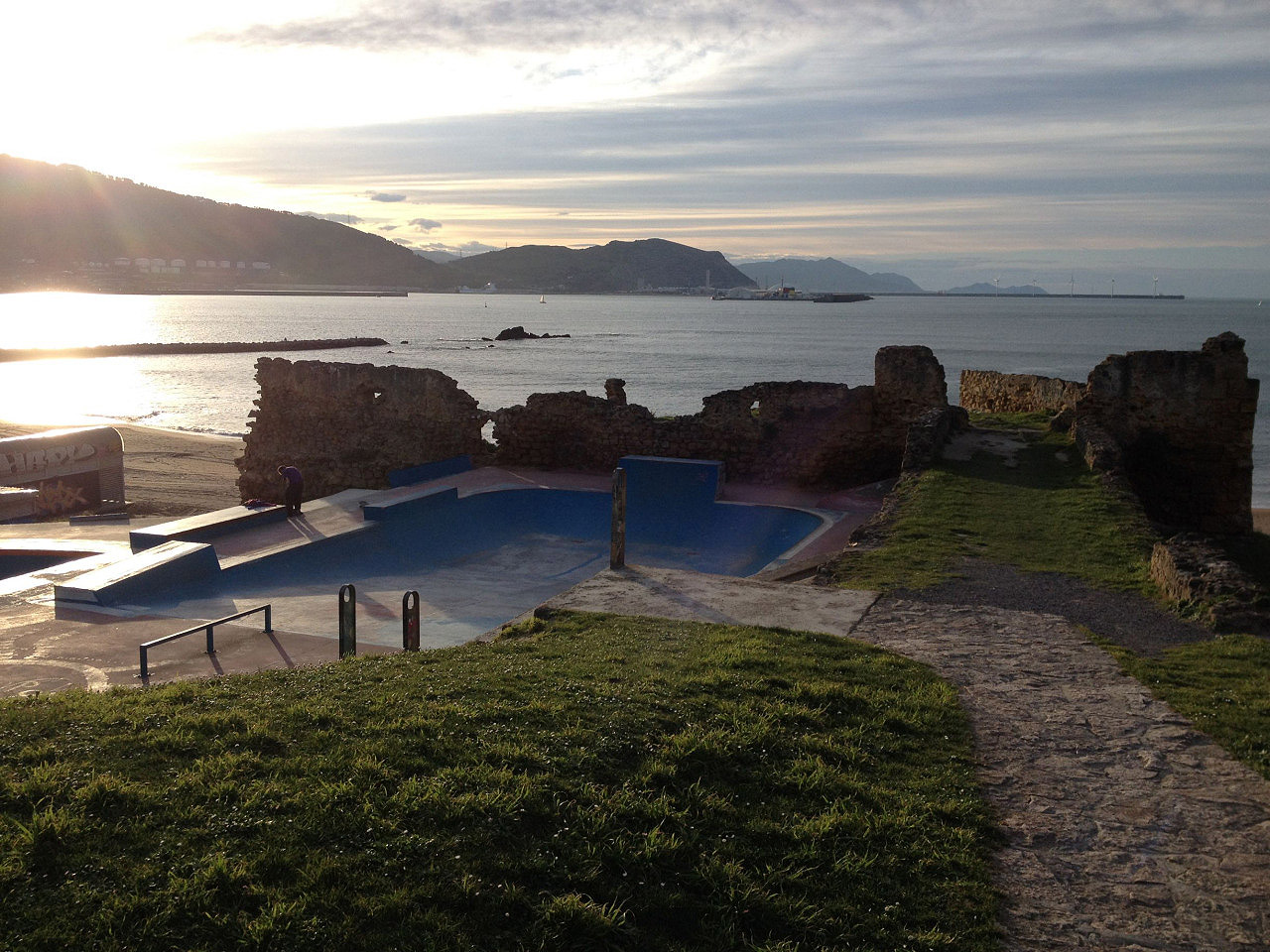 Algorta Bowl Getxo Skate Spot 5/5