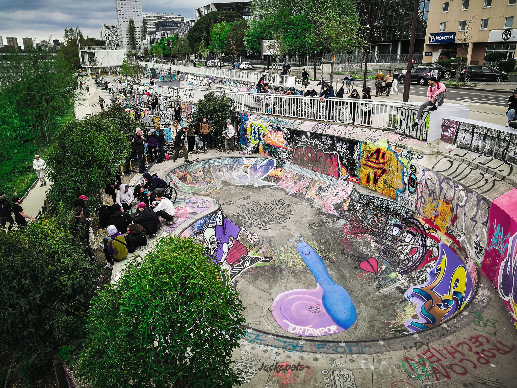 Quai Doumergue Skatepark Nantes Skate Spot 4/5