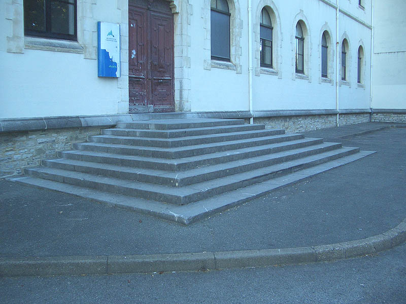 IUT Spot Street Bayonne Skate Spot 4/5