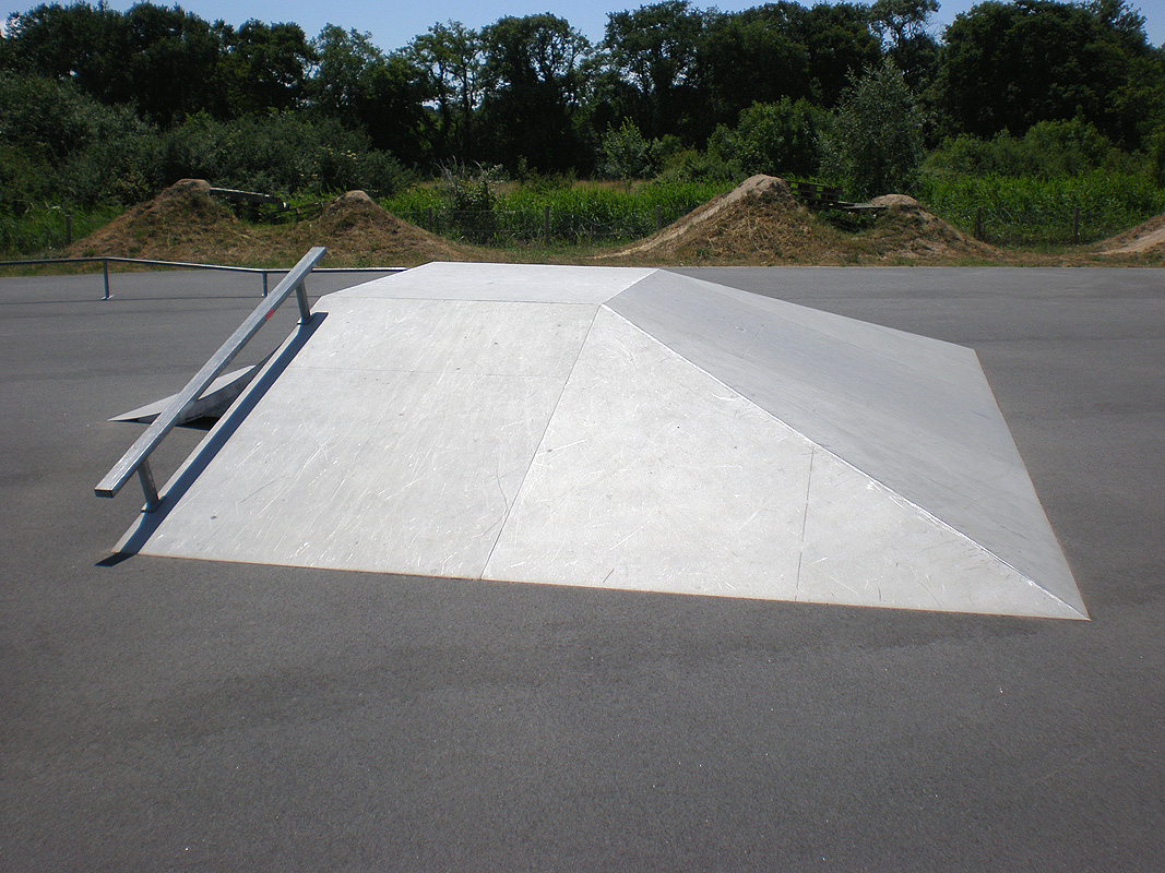 Saint Brevin Skatepark Saint Brevin les Pins Skate Spot 2/5