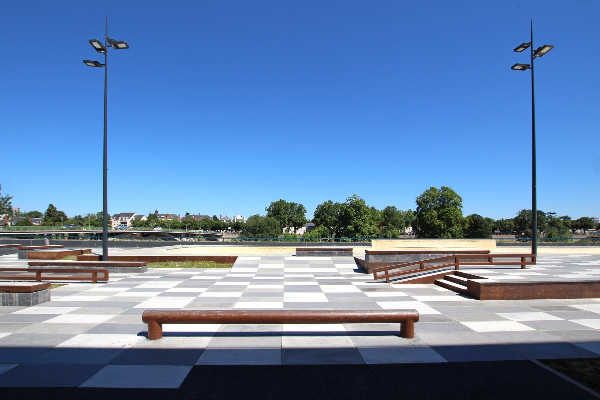 La Manu Skatepark Châtellerault Skate Spot 5/5