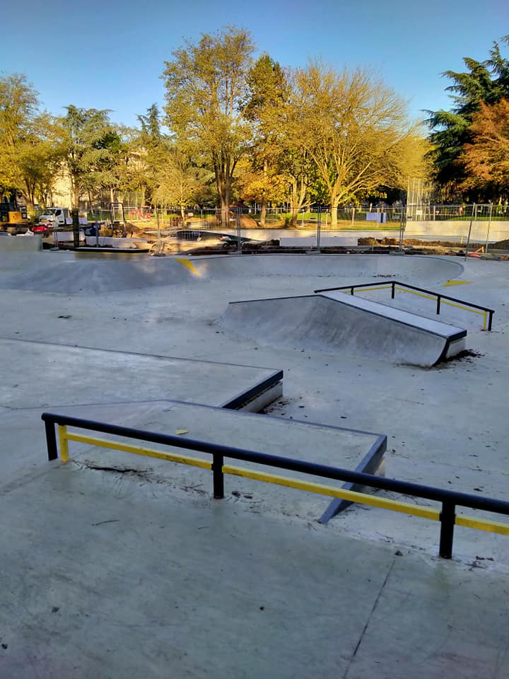 Plaine des Sports Skatepark Dijon Skate Spot 4/5