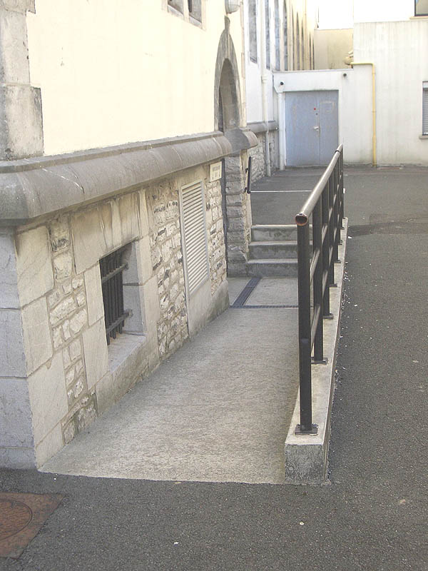 IUT Spot Street Bayonne Skate Spot 4/5