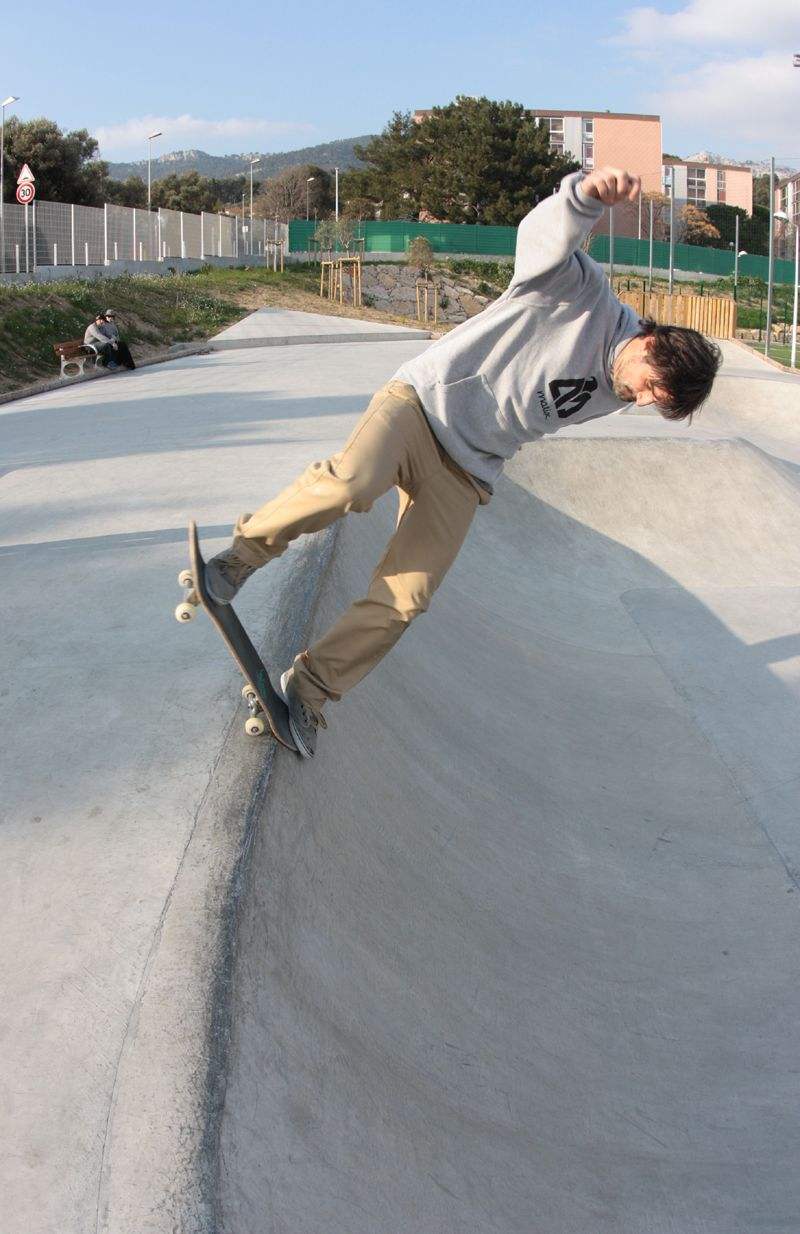 Ferme des Romarins Bowl Toulon Skate Spot 5/5