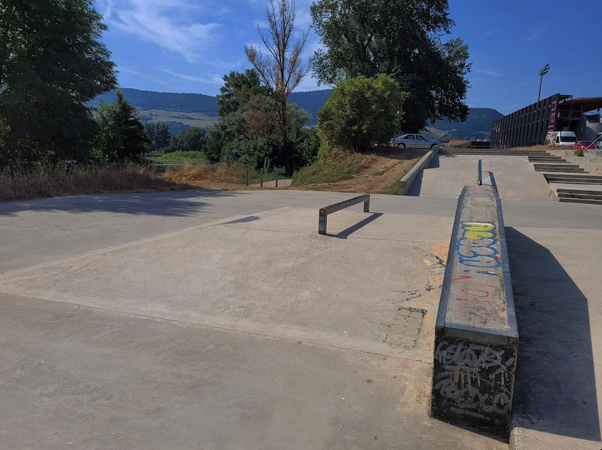 Walter Fabre Skatepark Millau Skate Spot 3/5