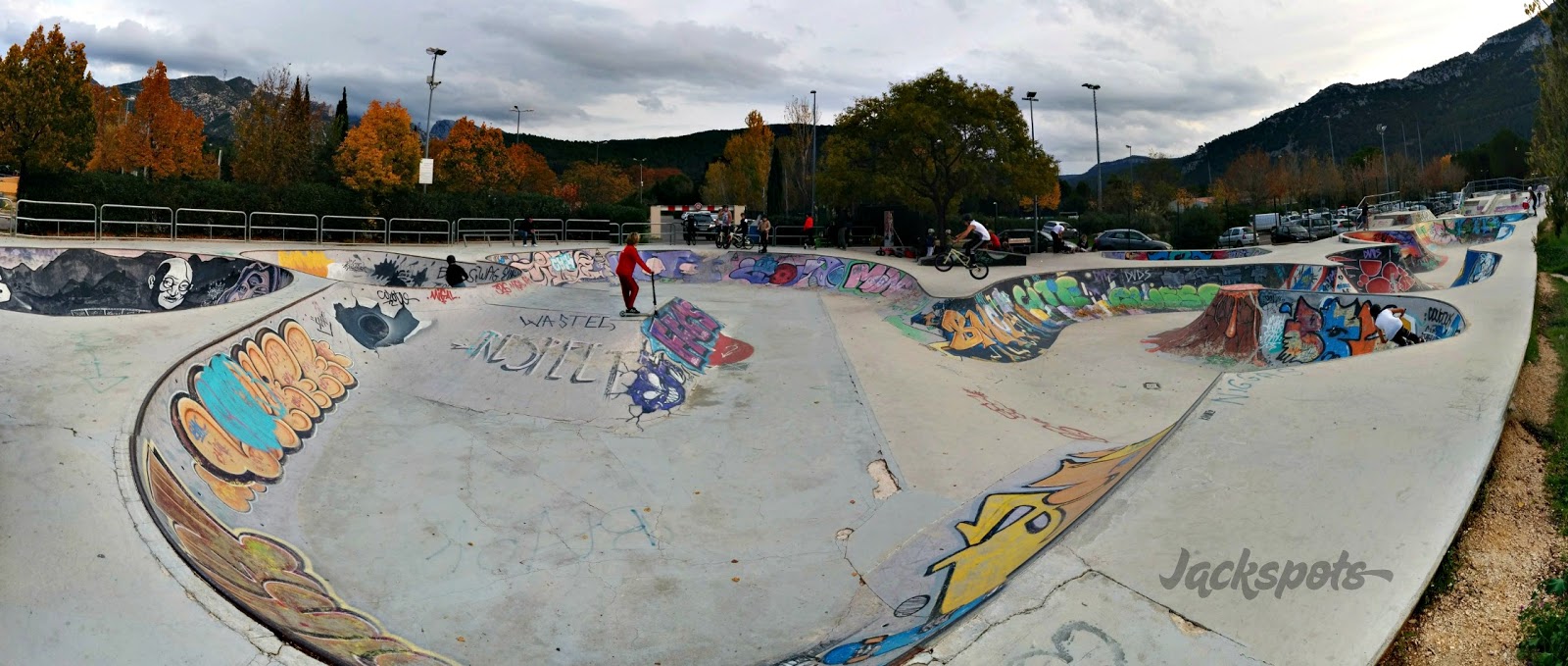 Gémenos Skatepark Gémenos Skate Spot 4/5