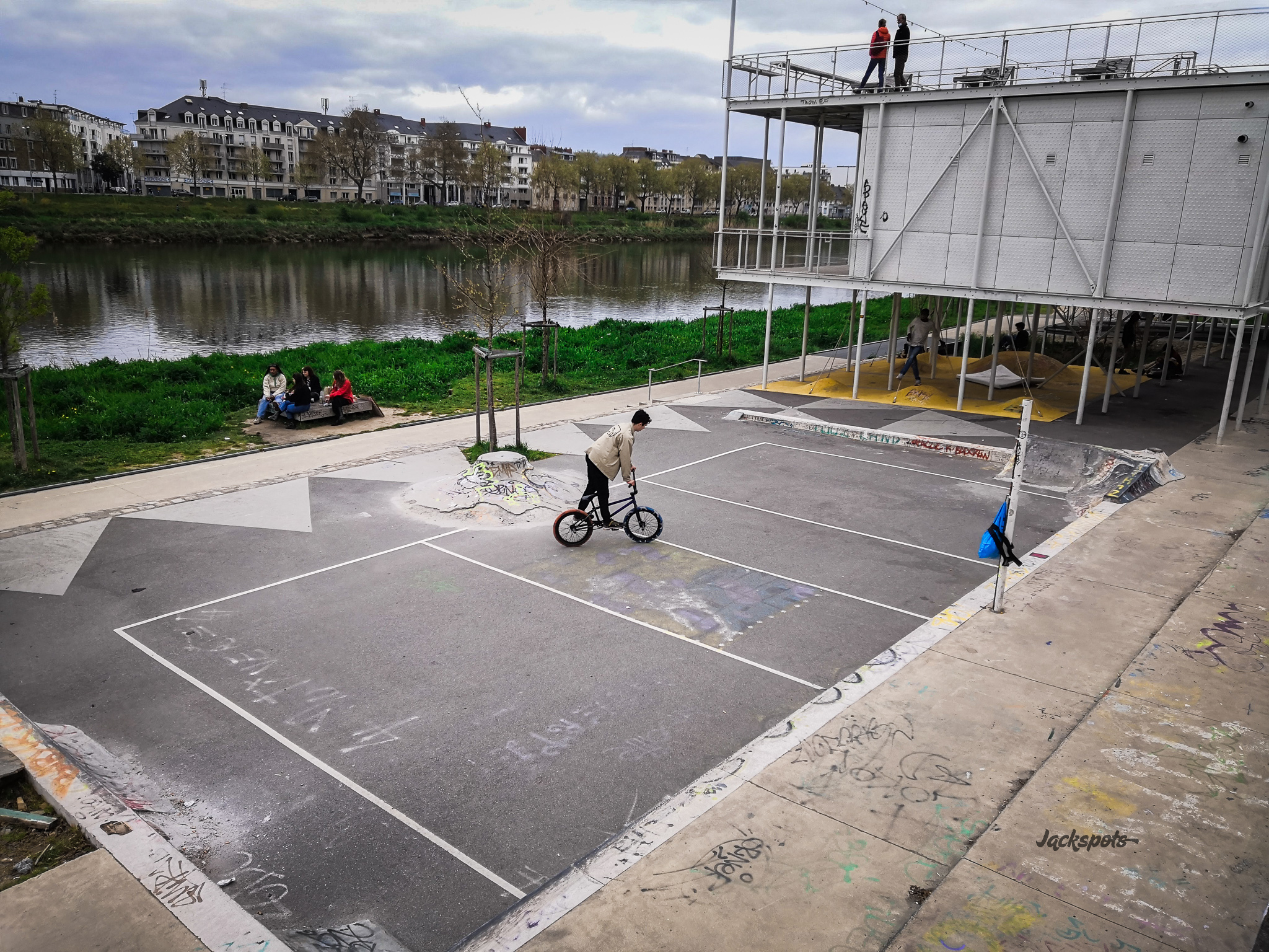 Quai Doumergue Skatepark Nantes Skate Spot 4/5